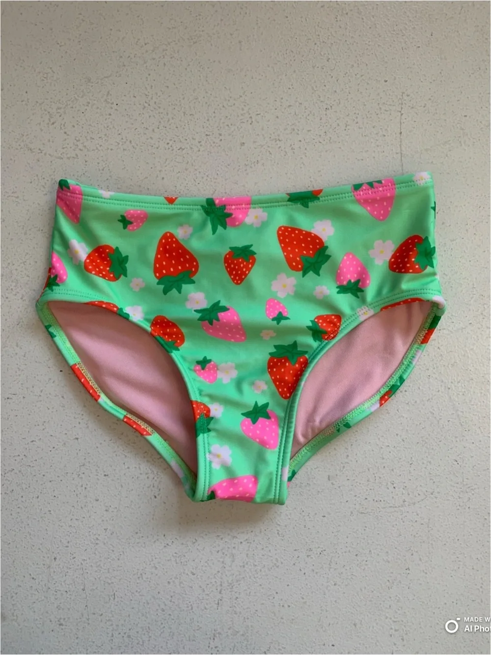 Cat & Jack Girl’s Medium Strawberry Print Bikini Bottom NWT Green Pink Red